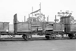 &copy; Rob O'Regan, 1977