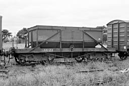 &copy; Rob O'Regan, 1977