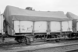 &copy; Rob O'Regan, 1977