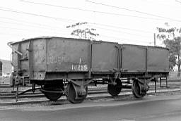 &copy; Rob O'Regan, 1977