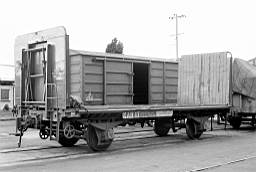 &copy; Rob O'Regan, 1977