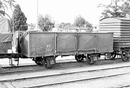 © Rob O'Regan, 1977