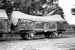 &copy; Rob O'Regan, 1979